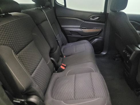 Used 2018 GMC Acadia SLE image 19