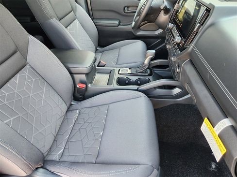 New 2026 Nissan Frontier SV w/ Tow Package image 10