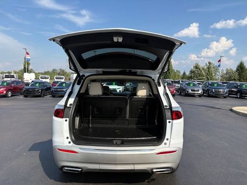 Used 2024 Buick Enclave Essence w/ LPO, Floor Liner Package AWD/4WD image 17