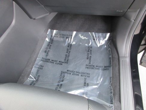 Used 2024 Honda CR-V EX-L image 26