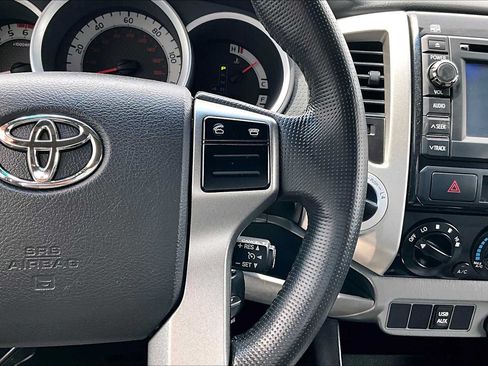 Used 2013 Toyota Tacoma 4x4 Double Cab w/ SR5 Pkg image 24