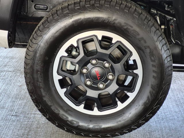 Used 2024 Toyota Tacoma TRD Off-Road AWD/4WD image 24