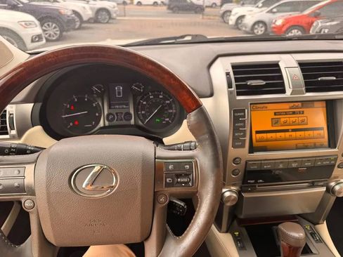 Used 2010 Lexus GX 460 AWD/4WD image 4