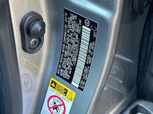 Used 2016 Lexus ES 300h image 36