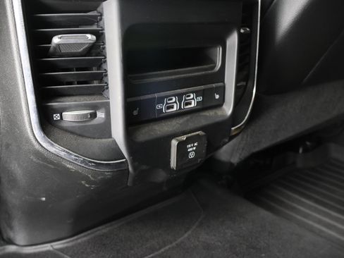 Used 2022 RAM 3500 Laramie image 36