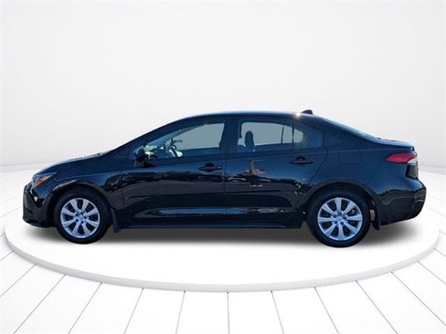 Used 2024 Toyota Corolla LE image 6