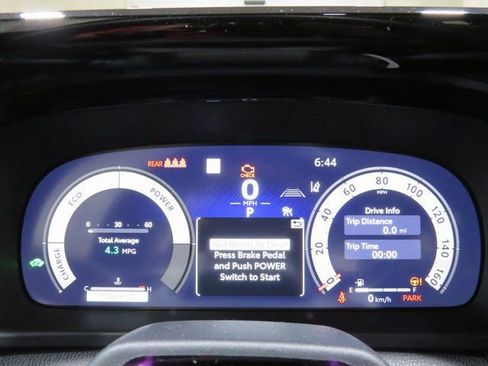 New 2025 Toyota Crown Signia image 41