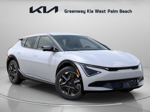 New 2026 Kia EV6 Wind RWD image 1