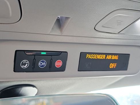 Used 2019 Chevrolet Camaro LT image 15