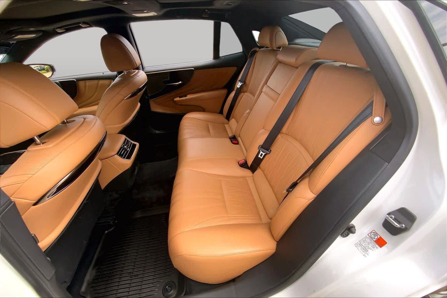 Used 2022 Lexus LS 500 w/ Interior Upgrade Package RWD image 20
