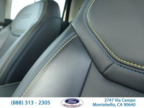 Used 2025 Ford Maverick Lobo image 15