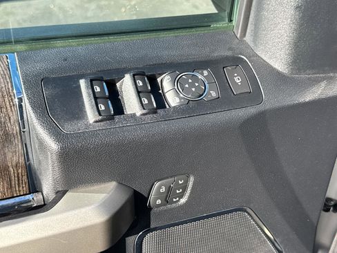 Certified 2020 Ford F250 Lariat w/ Lariat Ultimate Package image 29