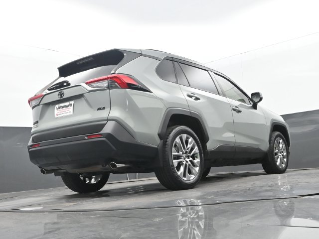 Used 2022 Toyota RAV4 XLE Premium FWD image 28