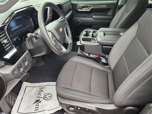 Used 2024 Chevrolet Silverado 1500 LT image 9