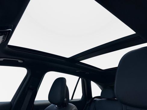 New 2025 Mercedes-Benz GLC 43 AMG AMG 43 4MATIC SUV image 23