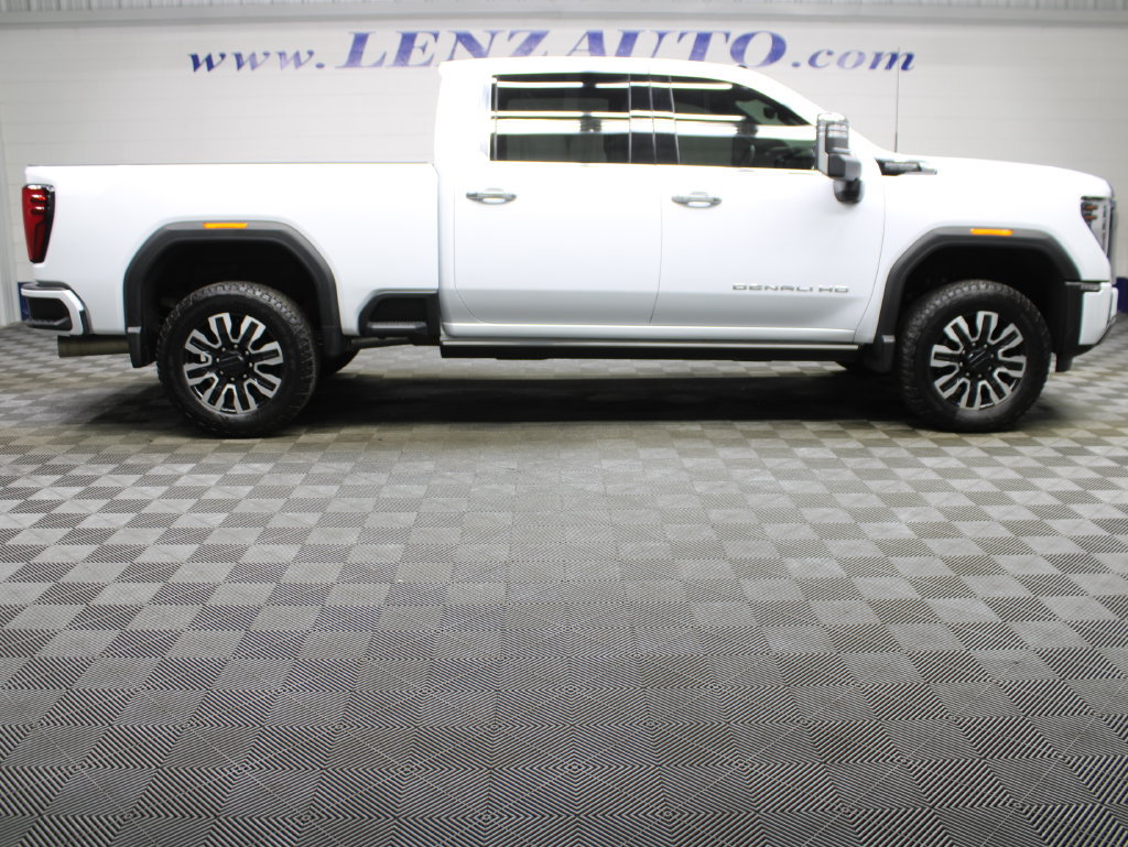 Used 2026 GMC Sierra 2500 Denali Ultimate w/ LPO, GMC Protection Package AWD/4WD image 2