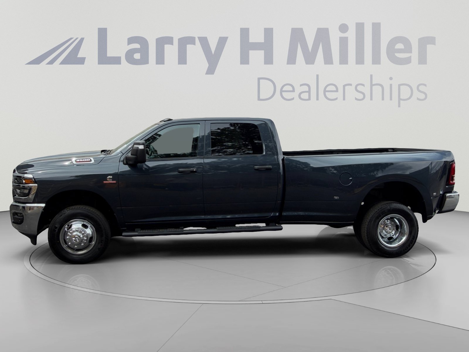 New 2027 RAM 3500 Tradesman AWD/4WD image 2