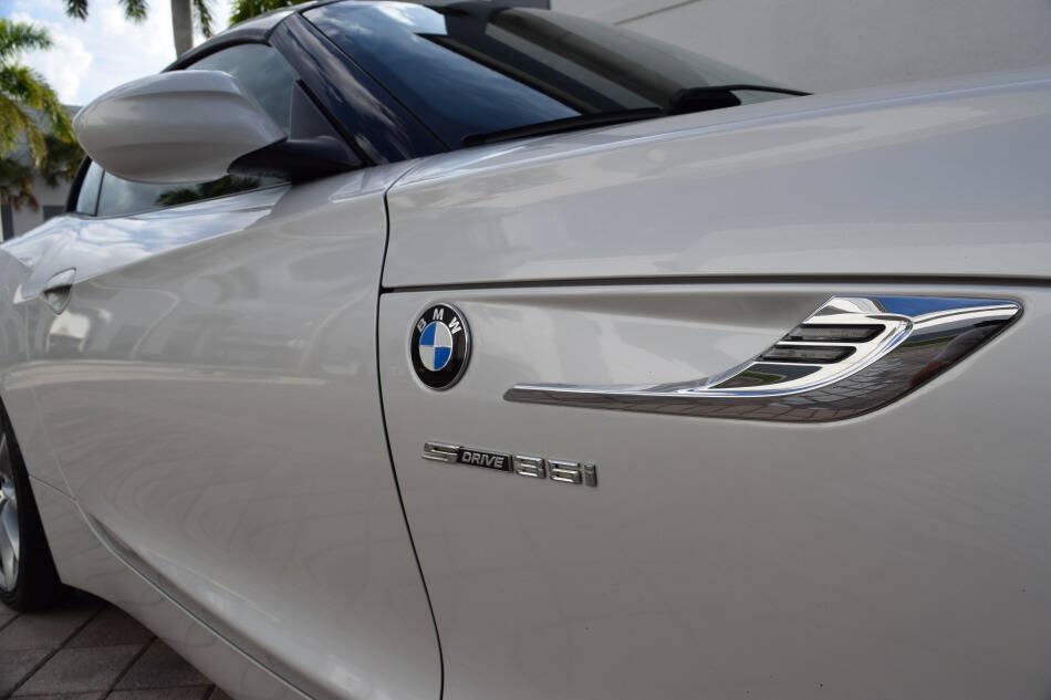 Used 2014 BMW Z4 sDrive35i RWD image 31