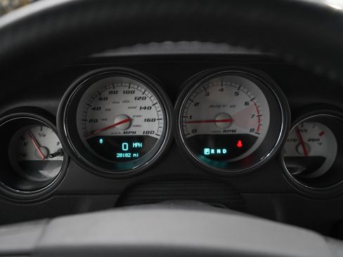Used 2009 Dodge Challenger SRT8 w/ SRT Option Group II RWD image 19