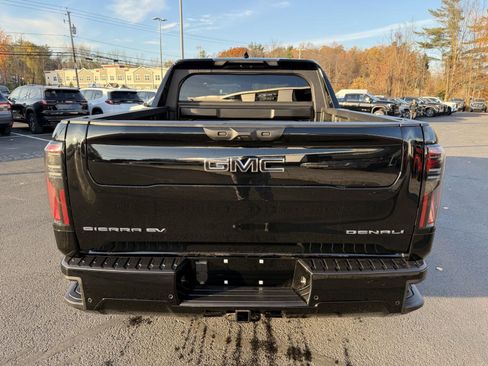 New 2025 GMC Sierra EV Denali image 4