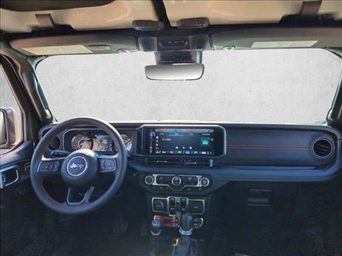 Used 2024 Jeep Wrangler Unlimited Rubicon w/ Technology Group image 18