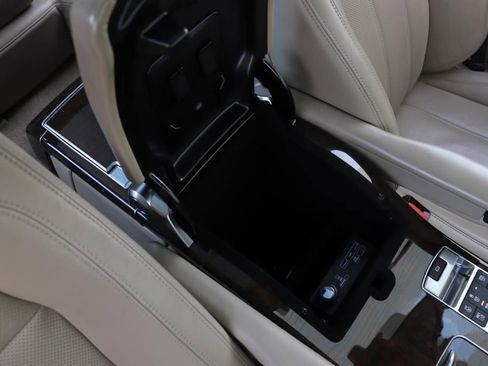 Used 2017 Land Rover Range Rover Long Wheelbase Supercharged image 56