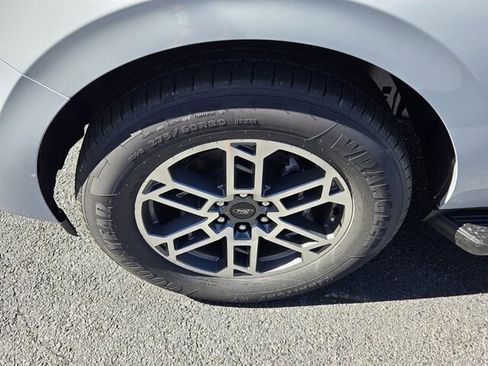 New 2026 Ford Expedition Active image 20