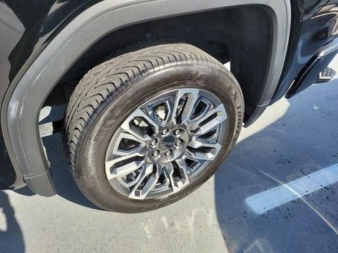 Used 2024 GMC Sierra 1500 Denali Ultimate image 8