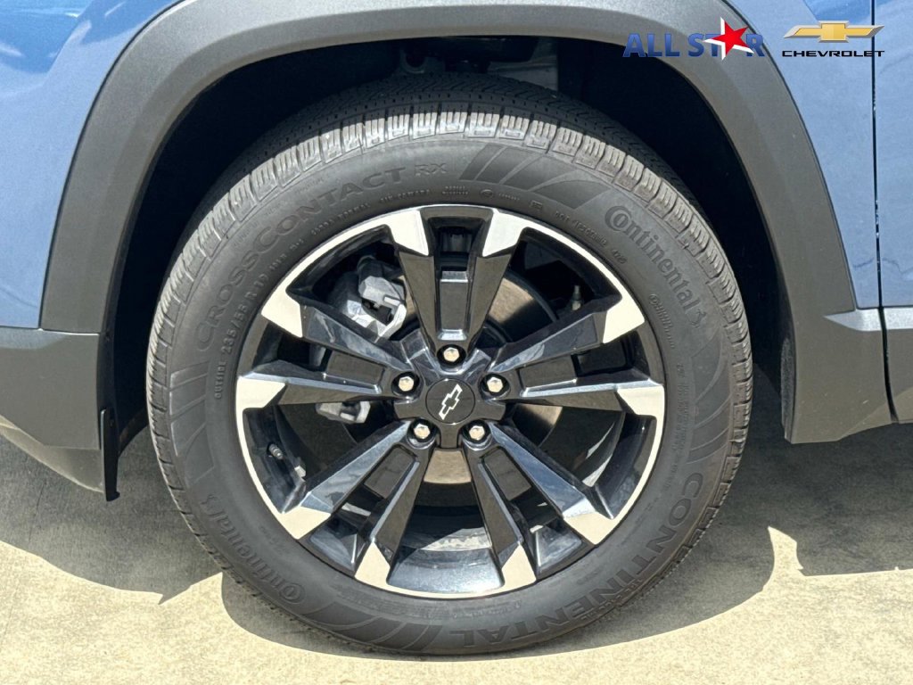 Used 2026 Chevrolet Equinox RS FWD image 4