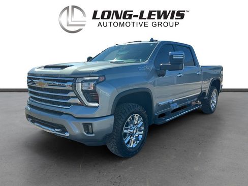 Used 2024 Chevrolet Silverado 2500 High Country w/ High Country Premium Package AWD/4WD image 1