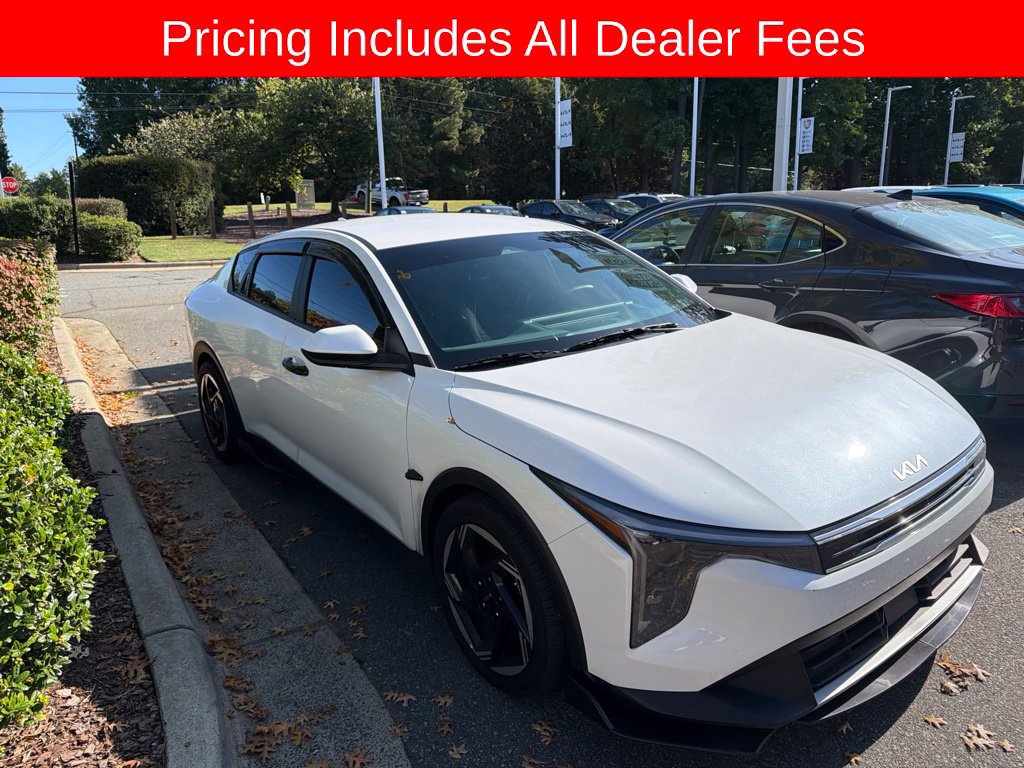 Certified 2025 Kia K4 EX FWD image 1
