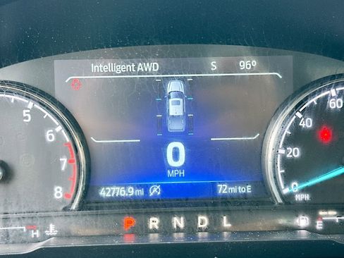 Used 2023 Ford Maverick Lariat w/ Equipment Group 500A Standard image 13