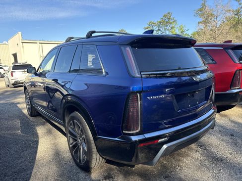 New 2026 Cadillac Vistiq Sport image 4