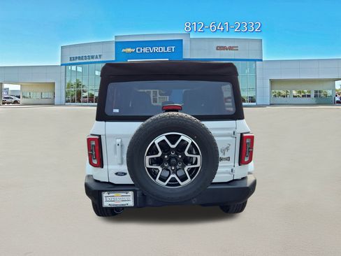 Used 2024 Ford Bronco Outer Banks image 6