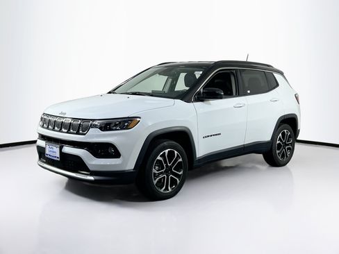 Used 2022 Jeep Compass Limited AWD/4WD image 1