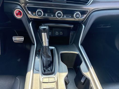 Used 2022 Honda Accord Sport image 12