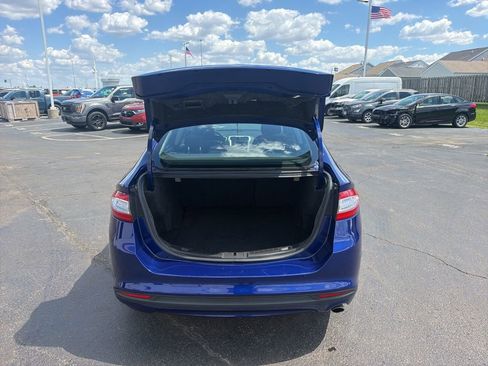Used 2015 Ford Fusion SE FWD image 45