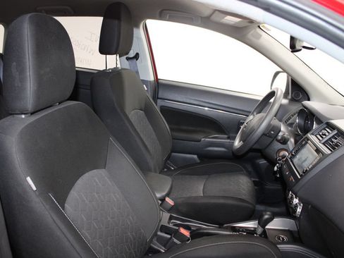 Used 2024 Mitsubishi Outlander Sport ES AWD/4WD image 18