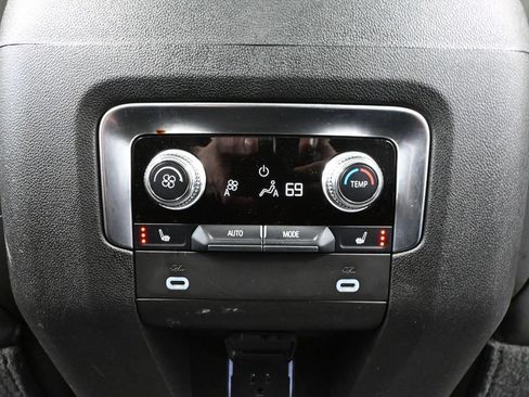 Used 2021 GMC Yukon SLT w/ SLT Luxury Plus Package AWD/4WD image 46