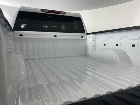 Used 2025 GMC Sierra 1500 SLE RWD image 26