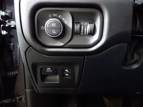 New 2026 RAM 1500 4x4 Crew Cab image 24