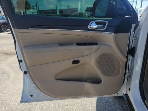 Used 2020 Jeep Grand Cherokee Limited RWD image 18