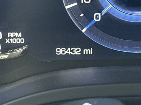 Used 2016 Cadillac Escalade Luxury image 21