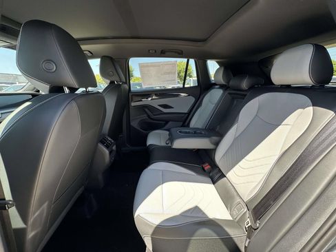 New 2026 Volkswagen Tiguan SE R-Line AWD/4WD image 13