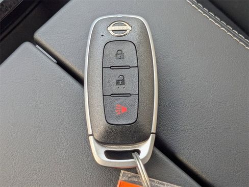 New 2026 Nissan Rogue S image 31