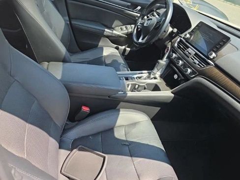 Used 2021 Honda Accord EX-L image 2