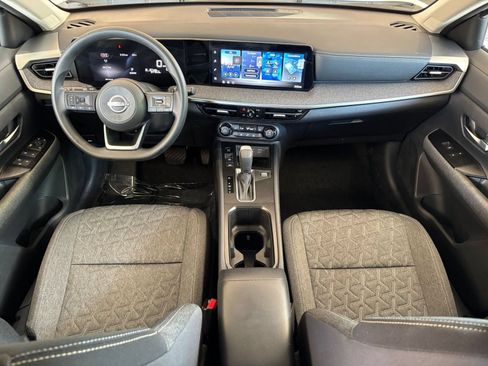 Used 2026 Nissan Kicks SV w/ Cold Weather Package FWD image 27
