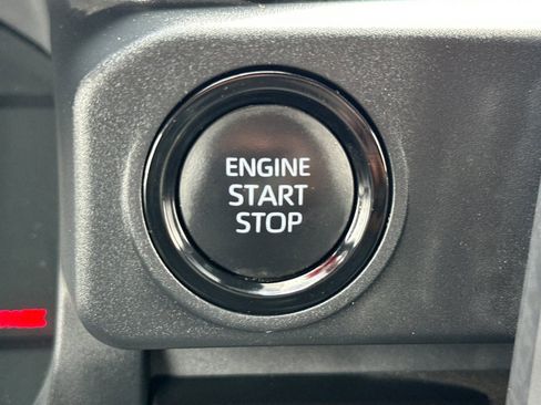 Used 2025 Toyota Tacoma SR5 image 23