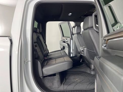 Used 2024 Chevrolet Silverado 2500 High Country w/ High Country Premium Package AWD/4WD image 47