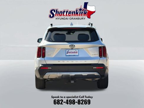 Used 2021 Kia Sorento EX w/ EX AWD X-Line Package image 7